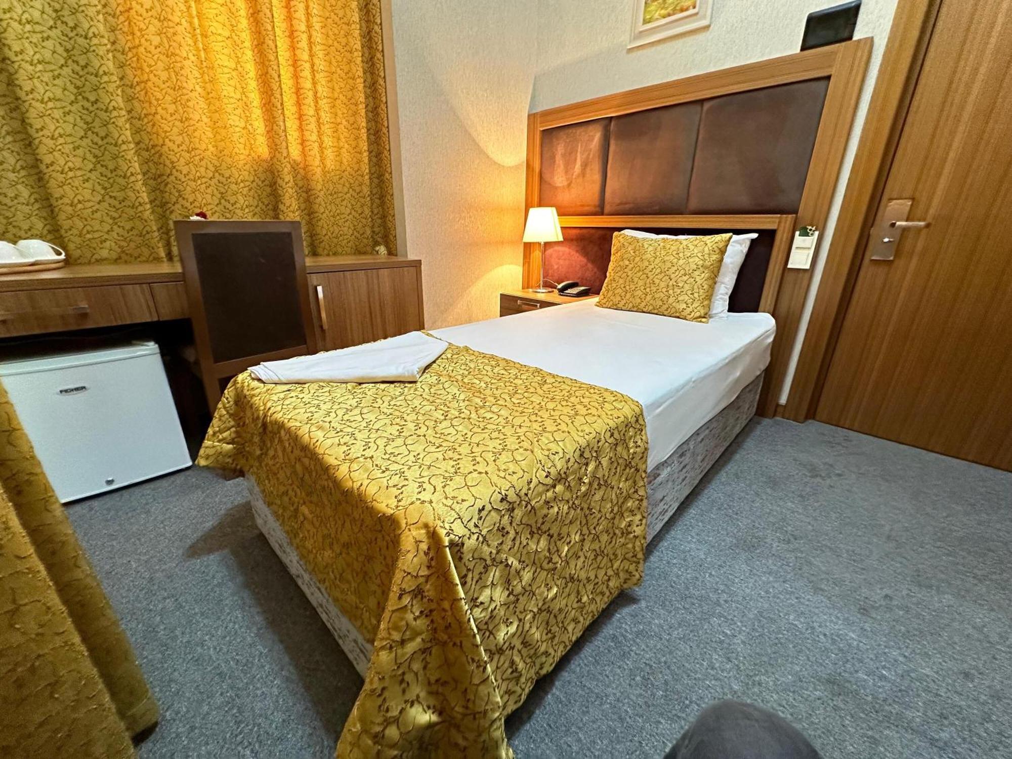 Turkiye Hotel - Free Massage Баку Екстериор снимка