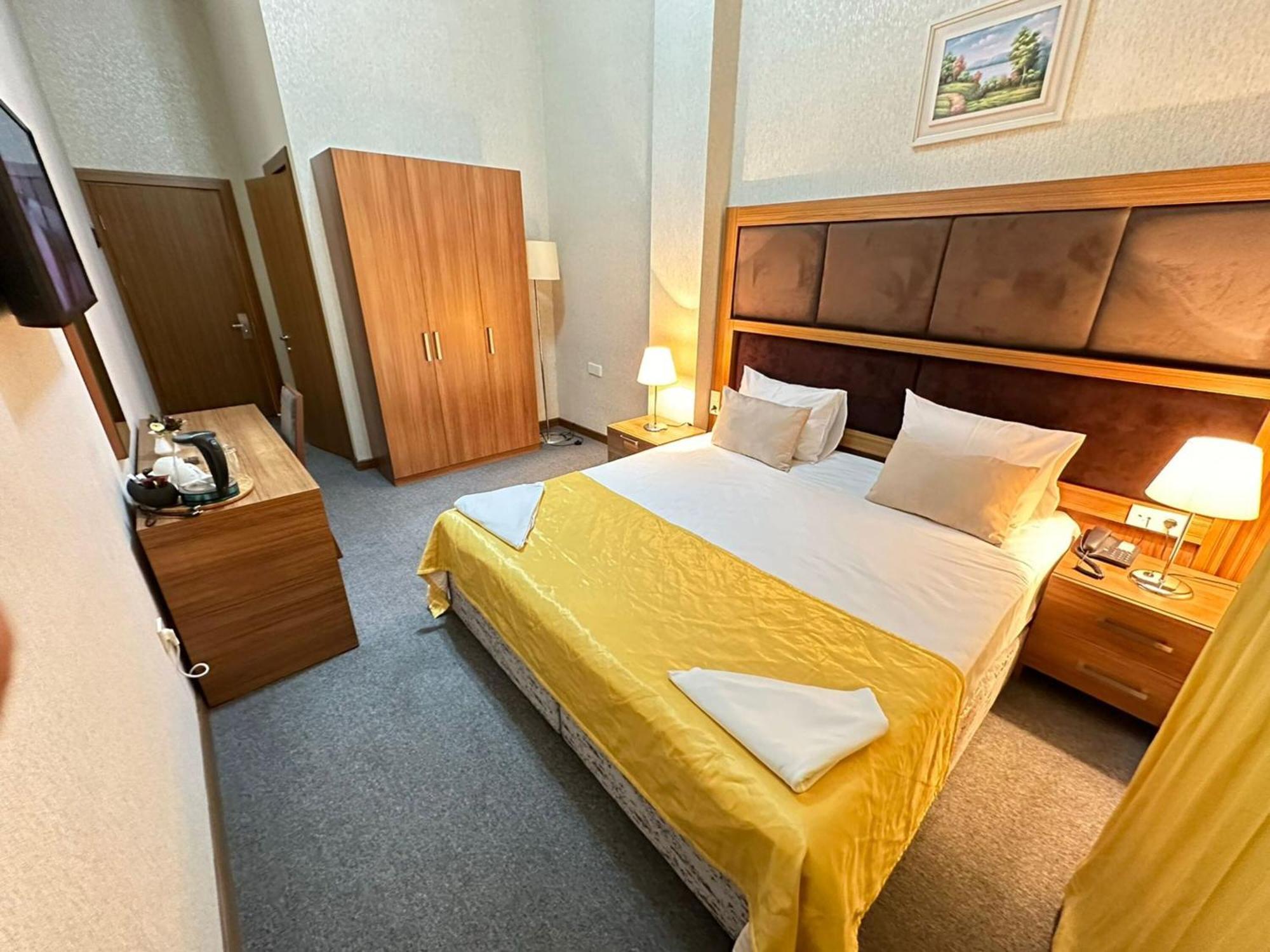 Turkiye Hotel - Free Massage Баку Екстериор снимка