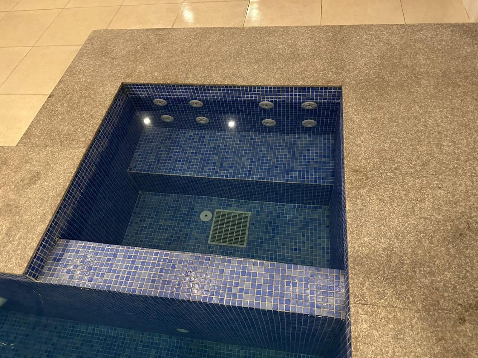 Turkiye Hotel - Free Massage Баку Екстериор снимка