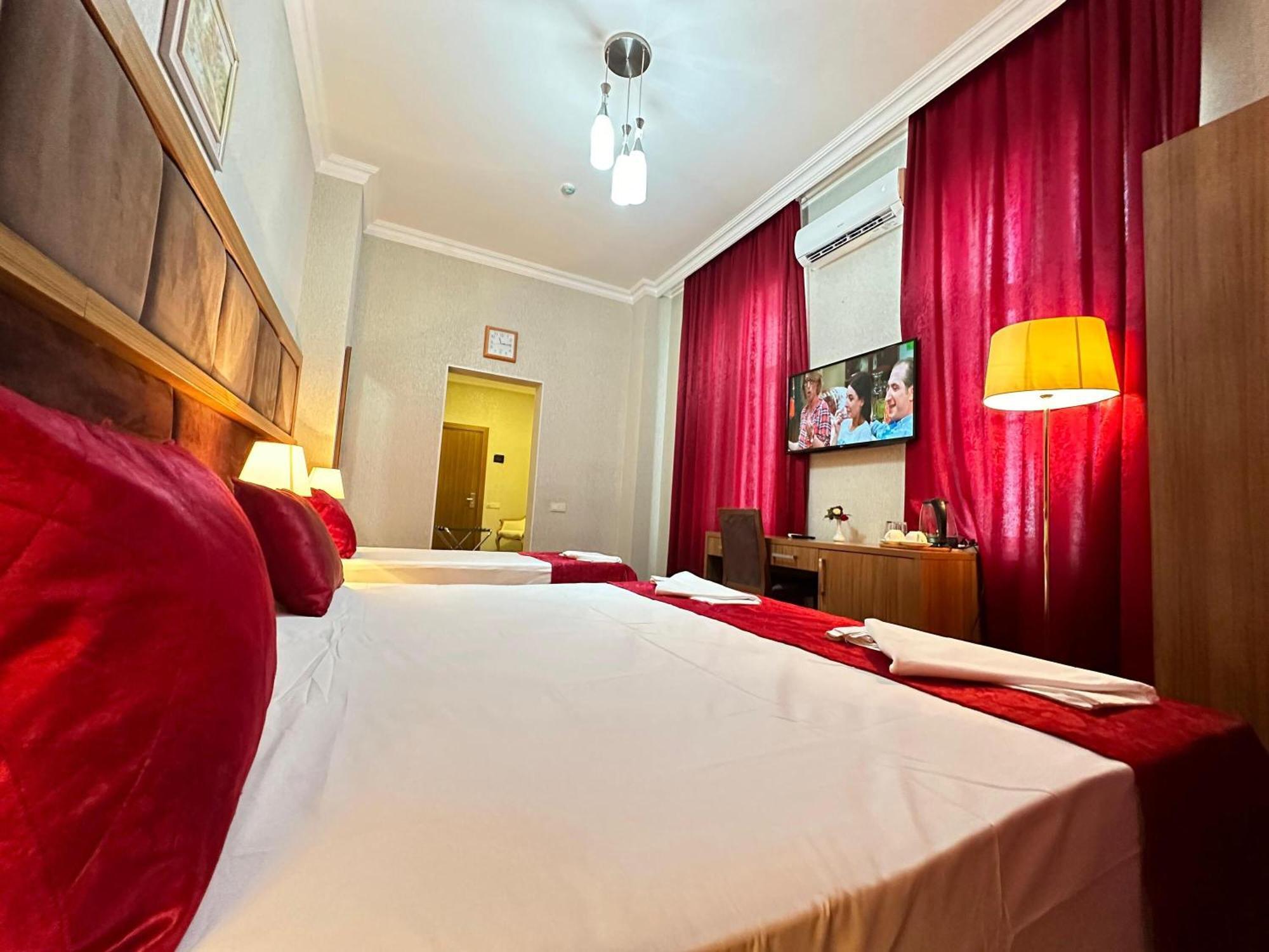 Turkiye Hotel - Free Massage Баку Стая снимка
