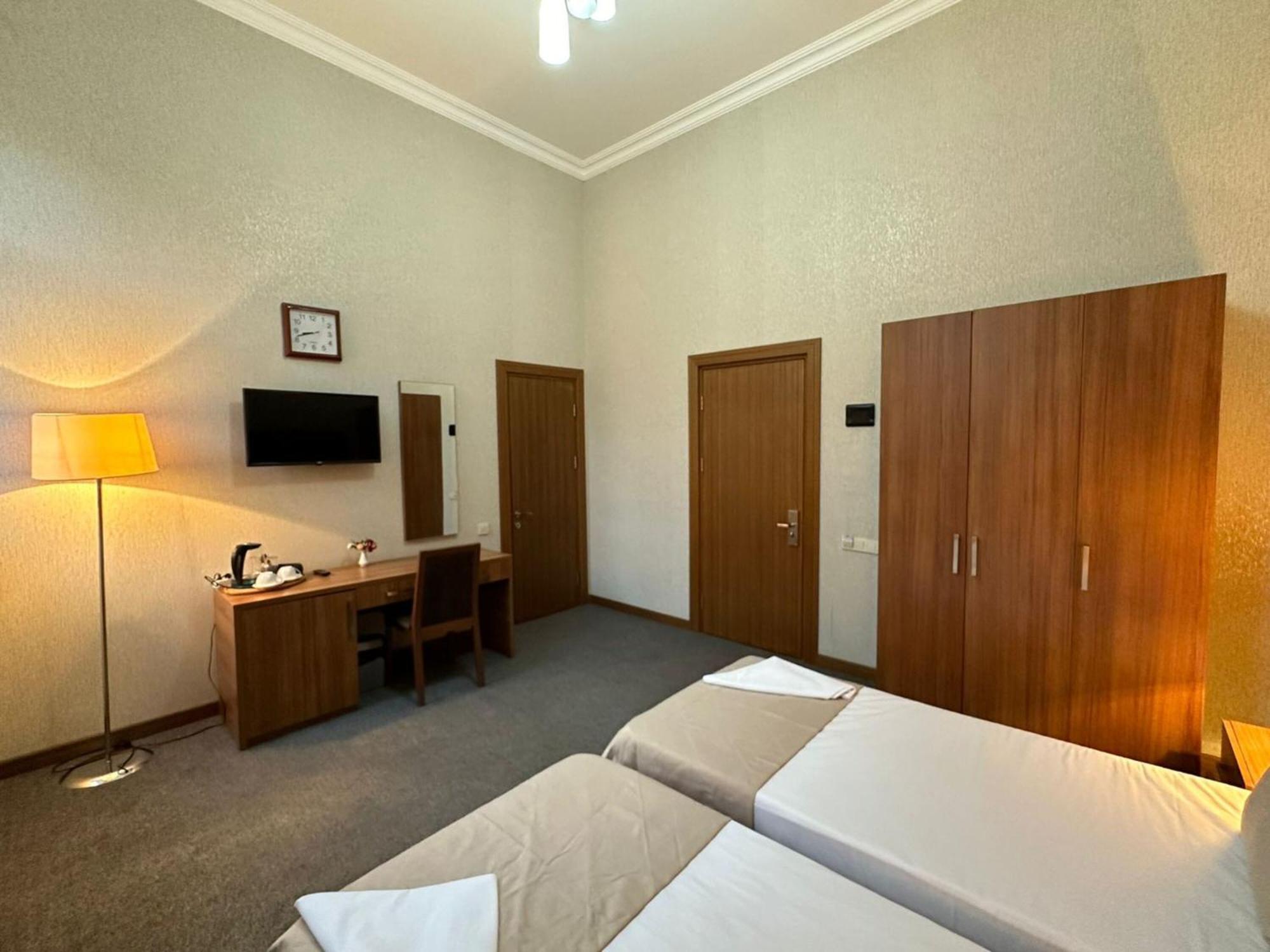 Turkiye Hotel - Free Massage Баку Стая снимка
